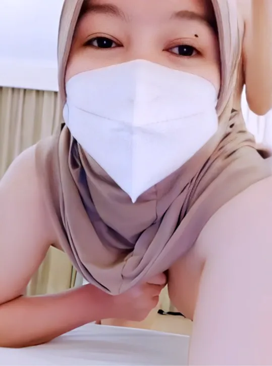 Ukhti Polos Bungkus Ke Hotel Langsung Sange Ngaceng Crot di Dalam