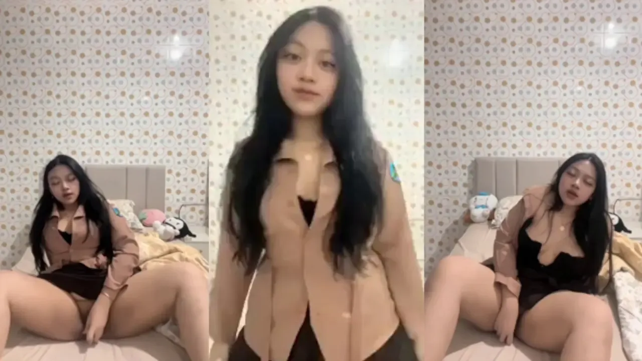 Tante Viera Buka Baju Tomek Becek Sampe Ngecrot
